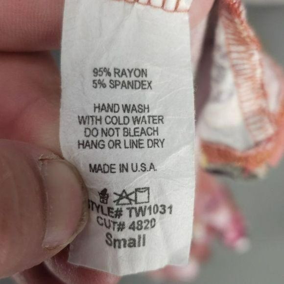 Pomelo Floral Print 3/4 Sleeve Small Blouse‎ Style TW1031 - Picture 3 of 7